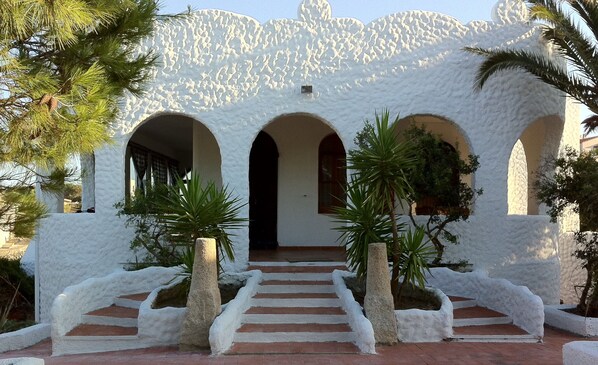 Exterior detail