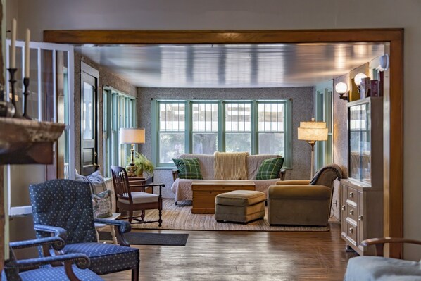 Click to see virtual tour
