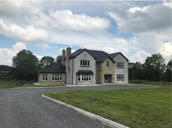 3800sq