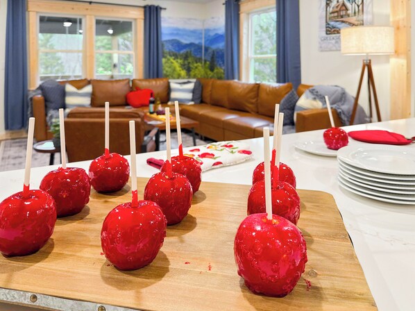 Surrounded by local orchards, wineries, and restaurants…