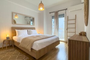 Cozy bedroom!
