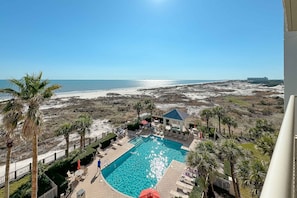 Doral Pool - Enjoy the best of both worlds with direct beach access and a refreshing pool.  Your perfect coastal getaway awaits.
