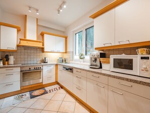 Cuisine, Appareil De Cuisine, Comptoir, Cabinetry, Principaux Appliance, Design Intérieur, Sol, Bois, Meubles, Électroménager