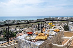 Autumn, Balcony / Terrace / Patio, Spring, Summer