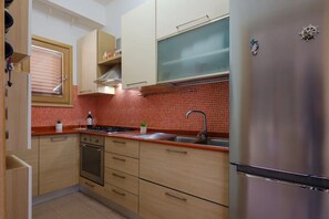 Autumn, Kitchen, Spring, Summer