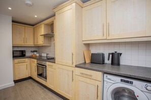Kitchen (1)