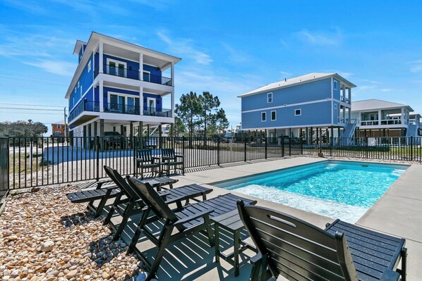 17-1444 W Lagoon Ave - Common Exterior 17