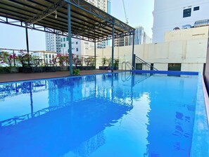 Pool inomhus/utomhus