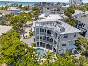 400 feet from beach access