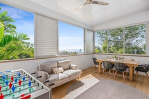 Dining Area/Winter Garden