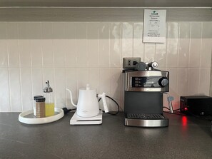 Kaffe och/eller kaffebryggare