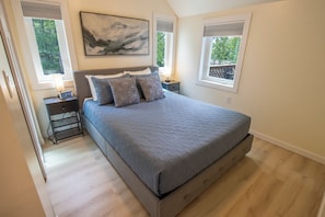 Main Level | Bedroom 2 | Queen