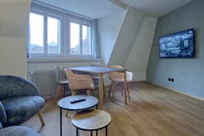Living room /Sofa bed / dining area / kitchen
