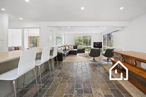 Open plan living, connecting kitchen, dining and living room 1