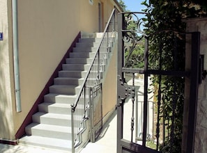 Enceinte de l’hébergement
