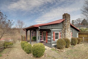 Exterior | Stepping Stone Path Required to Access | Single-Story Studio