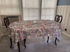 Dinette in Kitchen 1