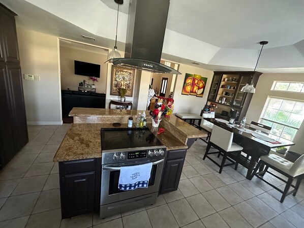 Private kitchen