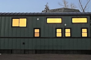 Sleeper-Azotea at dusk