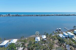Located directly on Little Lagoon!