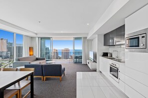 Dining Area/Living Area/Kitchen