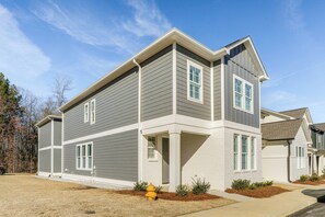 Property Exterior | 2-Story Home