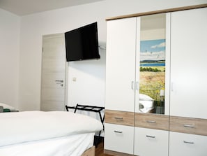06 schönes Doppelzimmer mit Frühstück