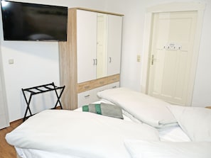 06 schönes Doppelzimmer mit Frühstück