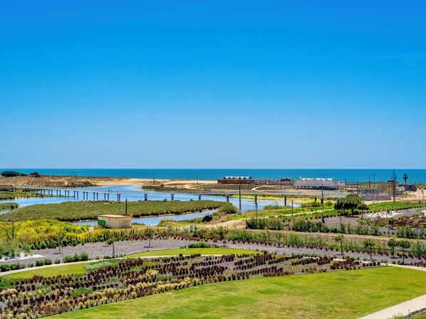 beachfront bliss & spa - ocean view