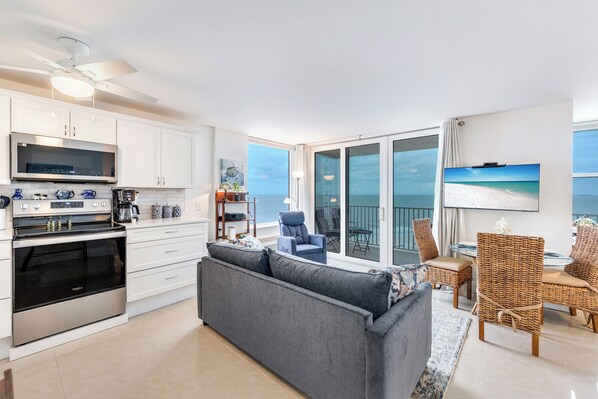 Estero Beach and Tennis club 906A