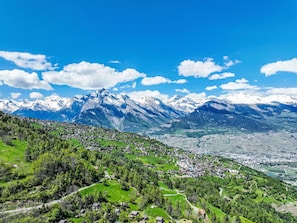 Mountain, Mountainous Landforms, Hill, Mountain Range, Highland, Cloud, Landscape, Hill Station, Valley, Terrain