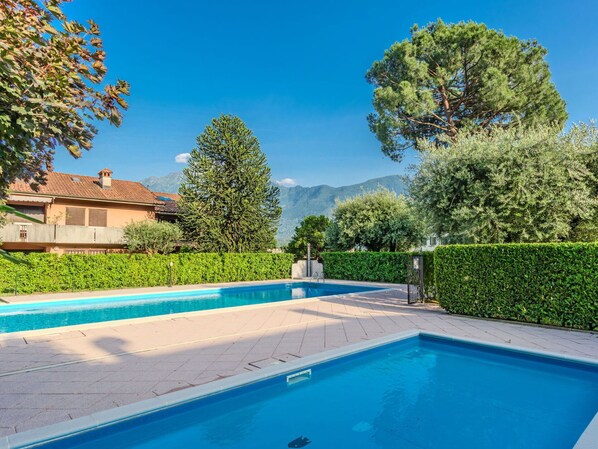 Blau, Schwimmbad, Resort, Eco Hotel, Garten, Schatten, Landscaping, Villa, Bauernhaus, Ferienort