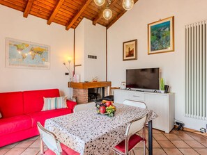 Meubles, Design Intérieur, Domicile, Sol, Sol, Table, Pièce, Salon, Appartement, Porte