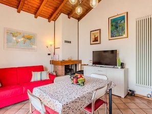Meubles, Design Intérieur, Domicile, Sol, Sol, Table, Pièce, Salon, Appartement, Porte