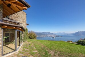Villa Petra - Stresa, Lake Maggiore - NORTHITALY VILLAS vacation rental