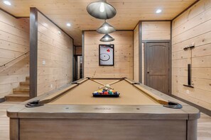 Spielezimmer