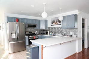 Full kitchen with amenities