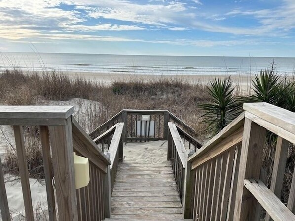 Community Stairs to Beach
