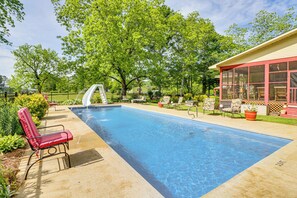Shared Seasonal Pool (Open May 1st-Oct 1st)