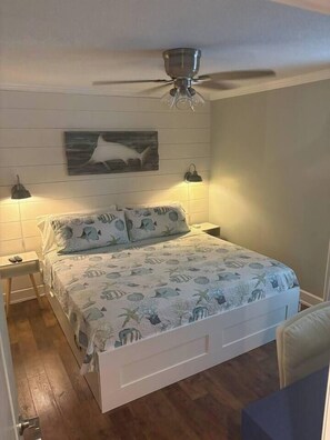 King Bed in Bedroom