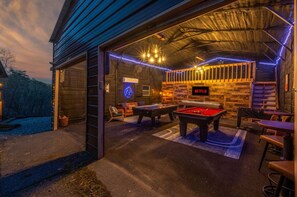 Fully stocked Game Garage! No more waiting to play at this cabin!