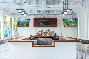 Bar (en la propiedad)