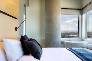 Unit with King size bed