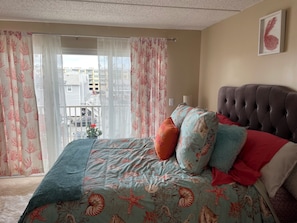Drift into a restful night's sleep, dreaming of the waterways just outside!