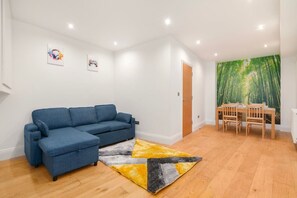 Second Living Room with Game
