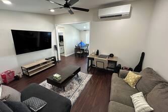 Charming 3-bedroom house with a pool and AC in beautiful Kailua