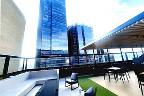 屋外ダイニングエリア