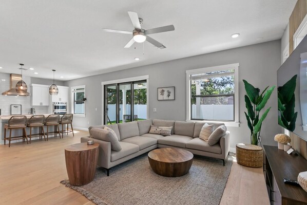Stylish & Cozy Living Room | Perfect for Relaxation & Entertainment

