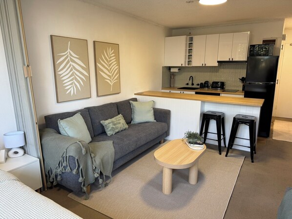 3 Seater Lounge
