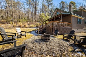 Fire pit with 100% privacy